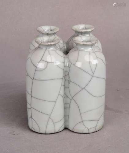 CONJOINED PORCELAIN FLOWER VASE WITH MARK