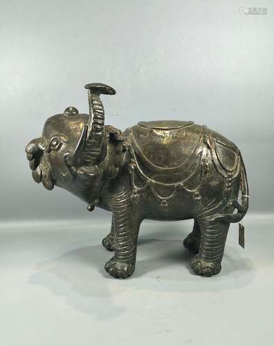 MING BRONZE ELEPHANT