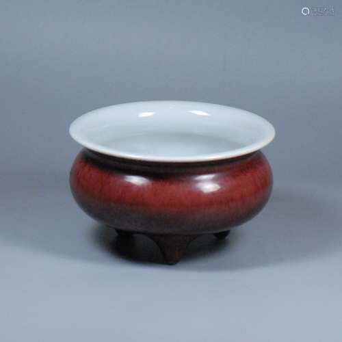 FLAMBE GLAZED PORCELAIN TRIPOD CENSER