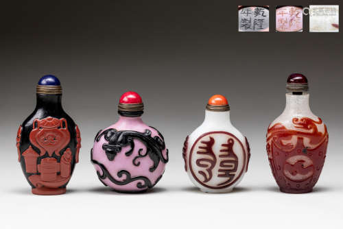 Set Of 19th Chinese Antique Overlay Glass Snuff Bottles