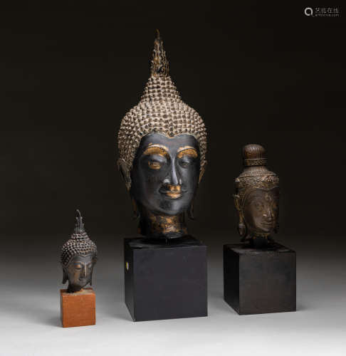 Set Of Antique Thai Bronze Buddha Heads