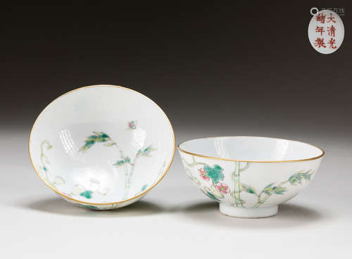 Pair Of Kuangxu Mark Chinese Antique Famille Rose Tea Cups