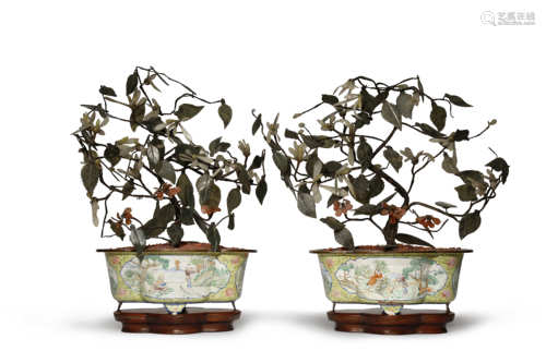 A PAIR OF CHINESE ENAMEL JARDINIERES WITH HARDSTONE FLOWERS