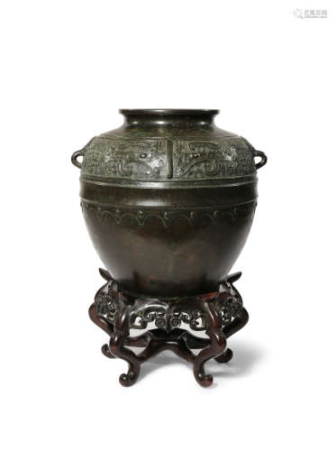 A CHINESE BRONZE OVOID VASE