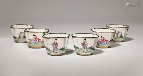 A SET OF SIX SMALL CHINESE CANTON ENAMEL FAMILLE ROSE WINE CUPS