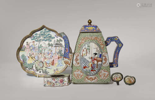 A COLLECTION OF CHINESE CANTON ENAMEL ITEMS