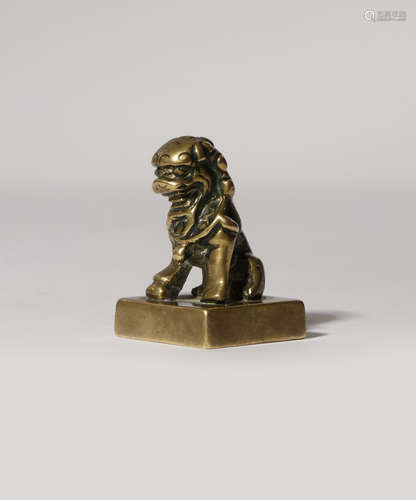 A SMALL CHINESE BRONZE SEAL