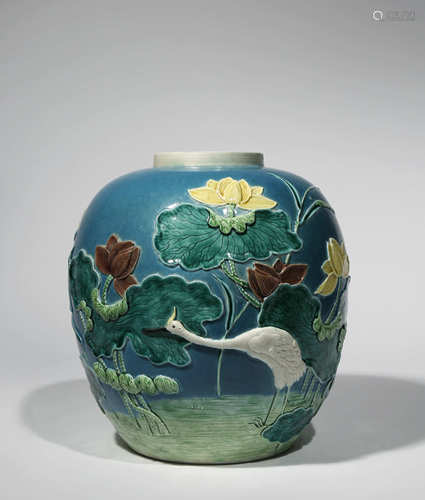 A CHINESE FAHUA-STYLE JAR