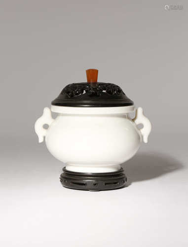 A CHINESE BLANC DE CHINE INCENSE BURNER