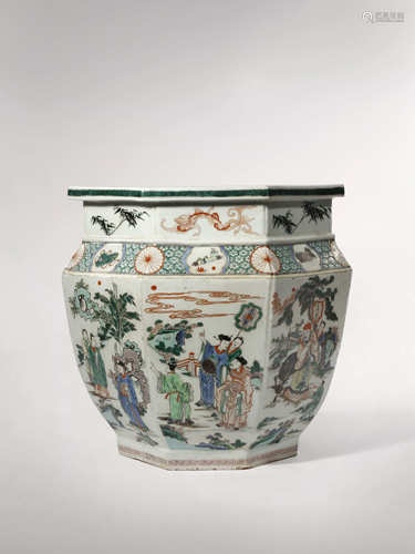 A LARGE CHINESE FAMILLE VERTE 'IMMORTALS' OCTAGONAL JARDINIERE