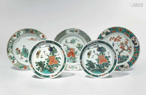 FIVE CHINESE FAMILLE VERTE DISHES