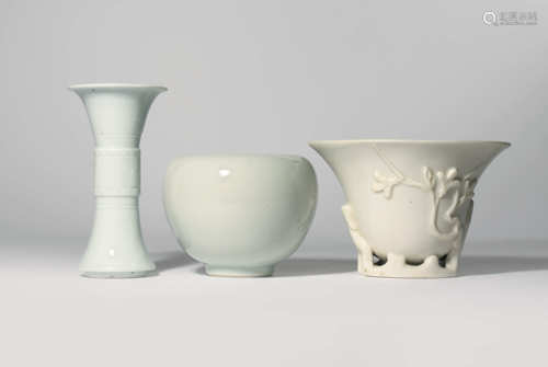 THREE CHINESE WHITE GLAZED ITEMS