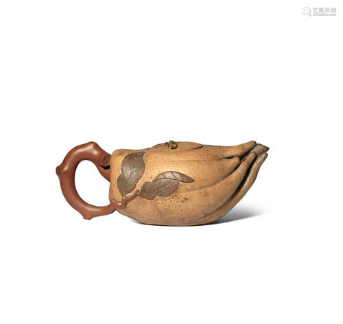 A CHINESE YIXING 'FINGER CITRON' TEAPOT AND COVER