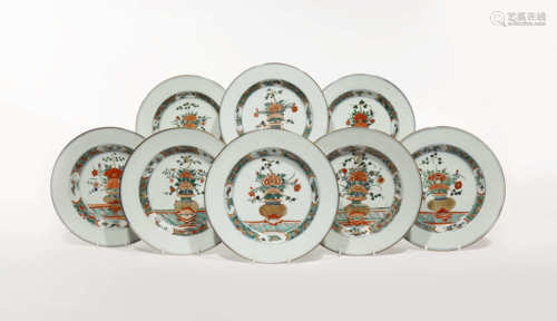 EIGHT CHINESE FAMILLE VERTE DISHES FROM THE COLLECTION OF AUGUSTUS THE STRONG