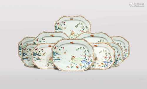 A SET OF TEN CHINESE FAMILLE ROSE CHAMFERED RECTANGULAR MEAT DISHES