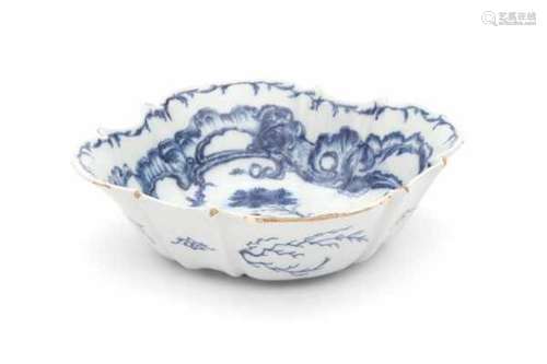 A Dutch Delftware bowl. 18th century. Marked VH. Possibly the initials of Johannes Verhagen.