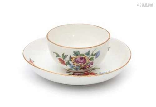 A Dutch Loosdrecht porcelain cup and saucer. Marked in underglaze blue. 1778-1782.Diameter saucer