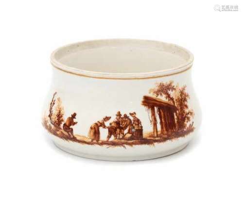 A Dutch Loosdrecht porcelain tobaccojar. 1774-1778. The lid is not original and earthenware.Diameter