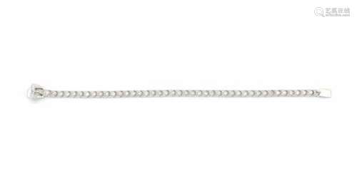 18 carat white gold diamond tennis bracelet with a buckle shaped clasp. Set with ca. 3 ct. of