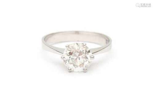 18 carat white gold diamond solitair ring ca.1.85 ct. H-I, VS. Size: 59/18.5. Gross weight: 3.2