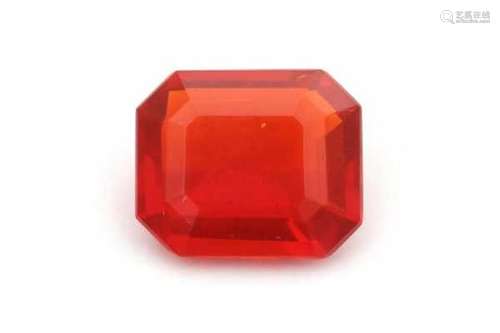 Fire opal of 3.2 ct, orange reddish colour, emerald cut.never been set.Length 11.83 x Width: 10.00 x