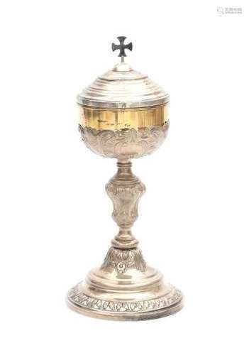 A silver chalice. Partly gilded. Maker's mark D with a cross. Possibly Wed. D. Meyer en zoon,