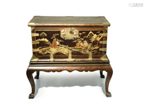 A LARGE JAPANESE GOLD AND BLACK LACQUER CHEST FOR THE EXPORT MARKET