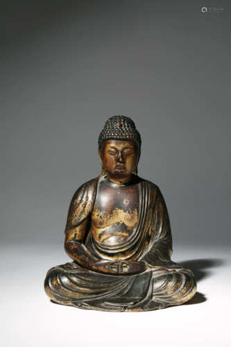 A JAPANESE LACQUER AND GILT WOOD FIGURE OF AMIDA NYORAI