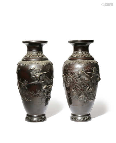 A PAIR OF JAPANESE BRONZE VASES