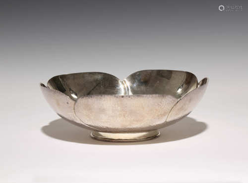 A JAPANESE SILVER BOWL SHAPED AS A PRUNUS FLOWER