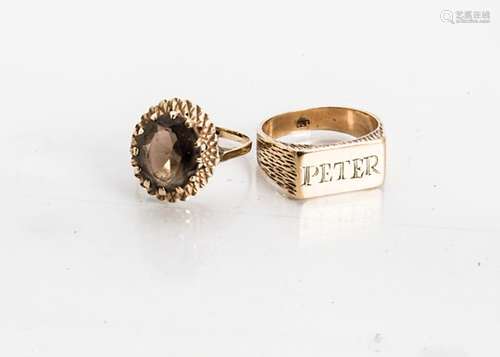 A modern smoky quartz 9ct gold cocktail ring, 9ct gold shank, ring size N, 3.7g together with a