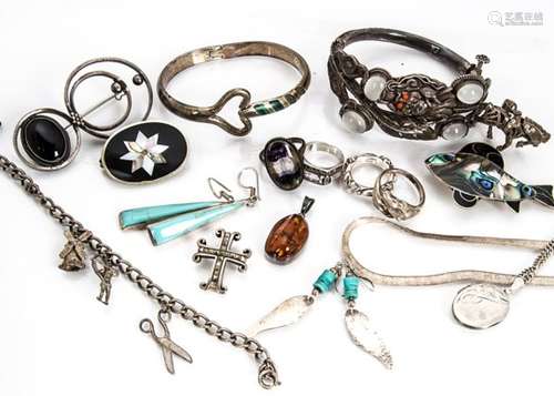 A quantity of white metal and silver jewels, including a Chinese style bangle, a blue john silver