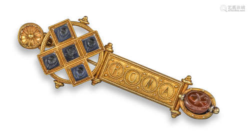 An Etruscan-Revival 19th century gold brooch