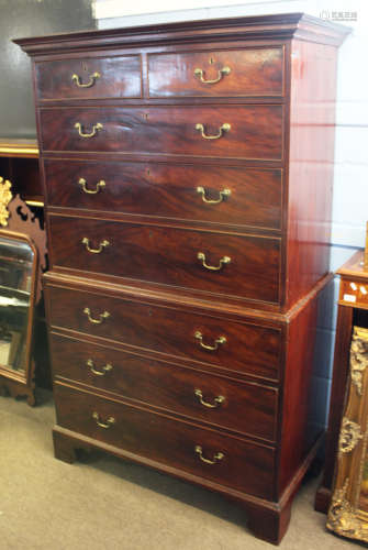 18th century mahogany chest on chest, the whole fitted with eight drawers on bracket feet, 113cm