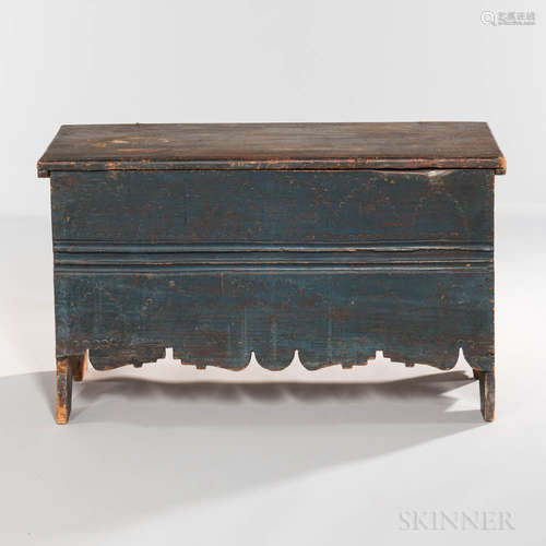 Dark Blue/green-painted Punch-carved Crease-molded Pine Chest