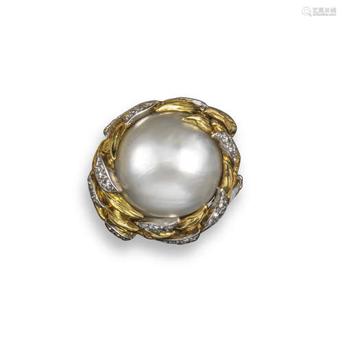 A cultured pearl and diamond-set gold ring by Kutchinsky