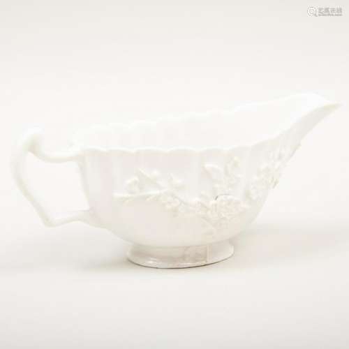 Bow White Glazed Porcelain Sauceboat with Applied