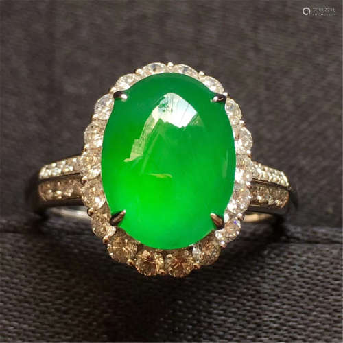 18K WHITE GOLD DIAMOND NATURAL JADEITE RING