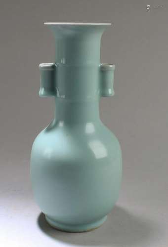 Chinese Porcelain Vase