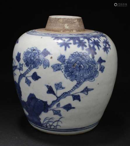 Antique Chinese Blue & White Porcelain Jar