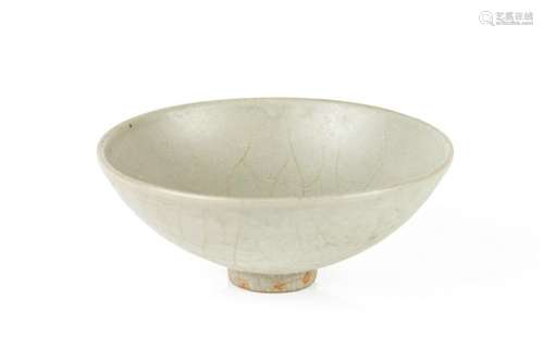 CHINESE CELADON GLAZED BOWL