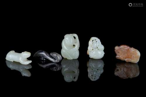 COLLECTION OF FIVE CHINESE JADE CARVINGS