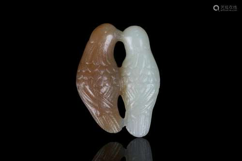 CHINESE TWO-TONED JADE CARVED BIRDS