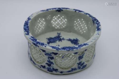 Antique Chinese Blue & White Porcelain Bowl