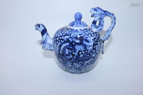 Antique Chinese Blue & White Porcelain Tea Pot