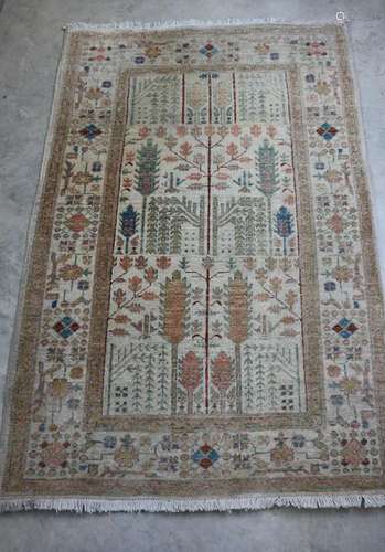 Pakistan Carpet, 100 % wool