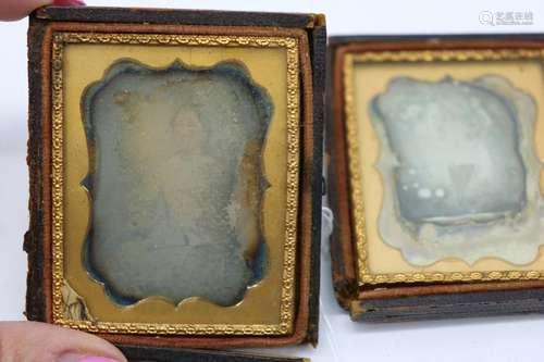 Antique Daguerreotype Photo's In Case