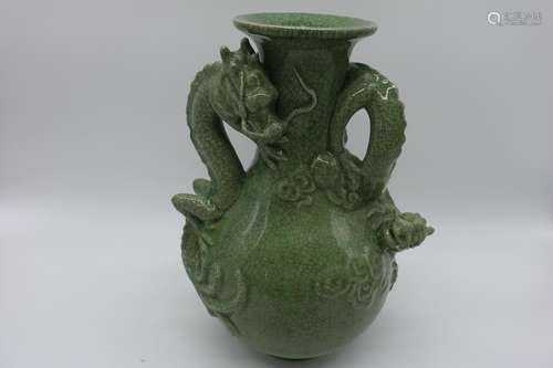 Asian Porcelain Ming Style Vase With Dragons