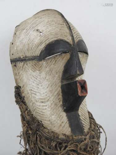 Masque féminin « Kifwebe », Songye, République Dém…