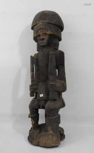 IGBO NIGERIA : Statue de guerrier en bois sculpté.…